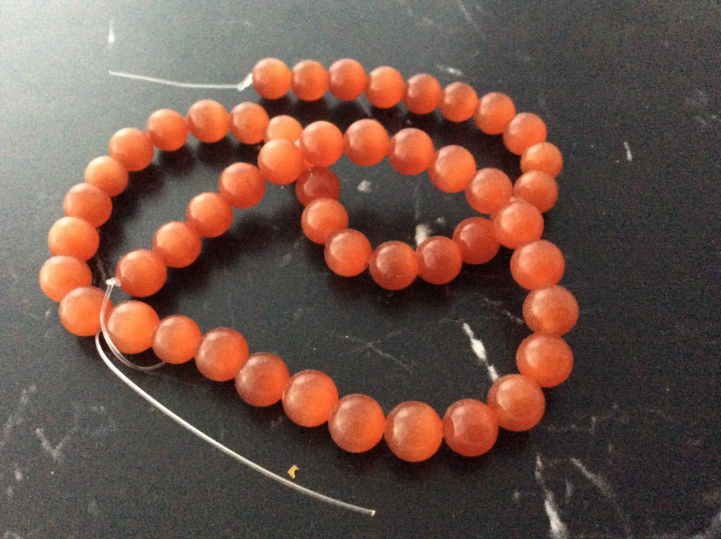 105 Perles Oeil de chat 8 mm imprimée rayure orange 